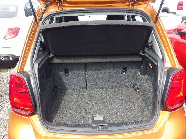 VOLKSWAGEN POLO 2017 Image 43