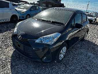 TOYOTA VITZ 2018 Image 2