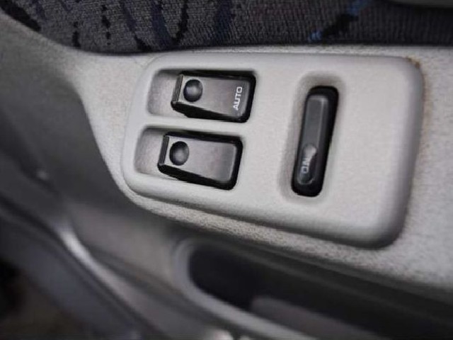 MAZDA BONGO FRIENDEE 2005 Image 47