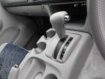 MAZDA BONGO FRIENDEE 2005 Image 9