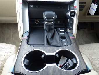 TOYOTA LAND CRUISER 2023 Image 8