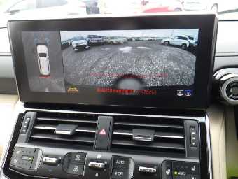 TOYOTA LAND CRUISER 2023 Image 10