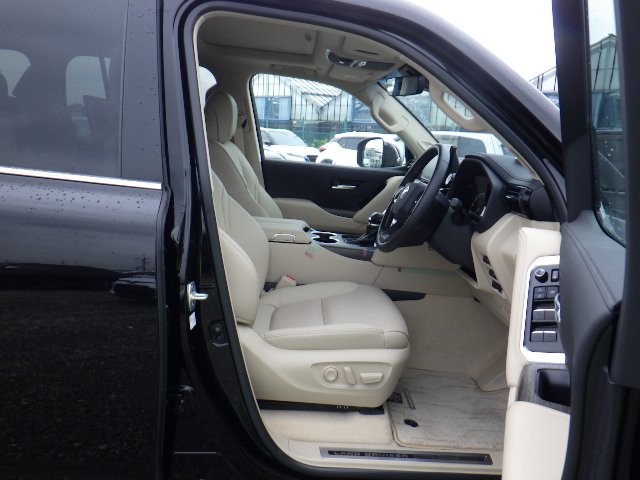 TOYOTA LAND CRUISER 2023 Image 31