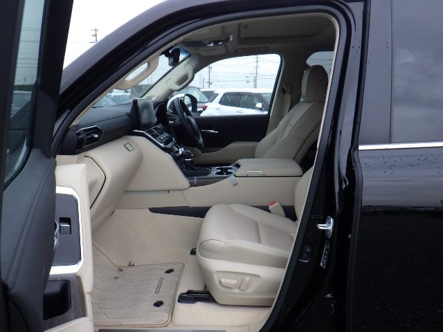 TOYOTA LAND CRUISER 2023 Image 32
