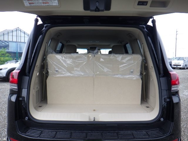 TOYOTA LAND CRUISER 2023 Image 37