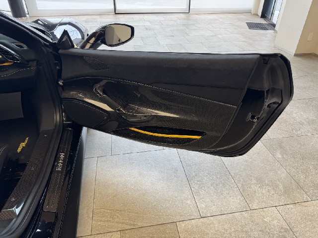 FERRARI 488 PISTA 2021 Image 22