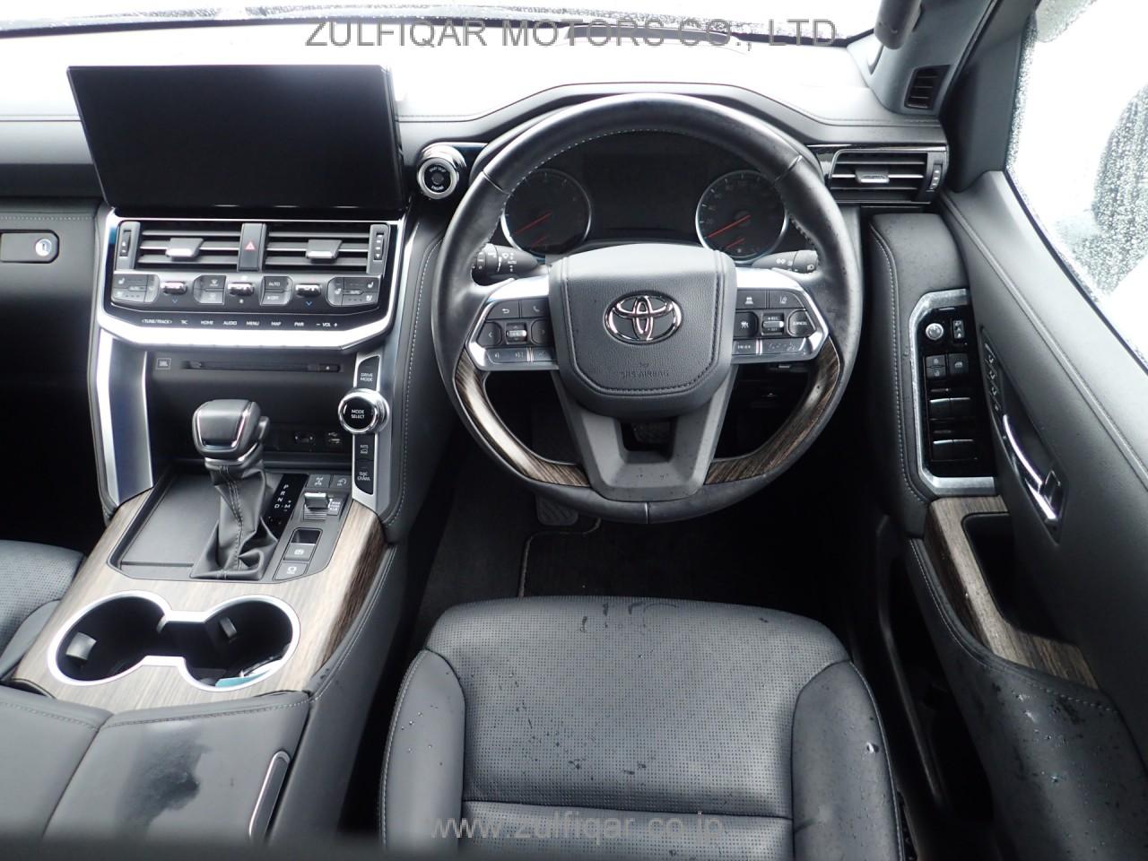 TOYOTA LAND CRUISER 2022 Image 9