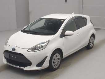 TOYOTA AQUA 2021 Image 1