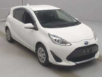 TOYOTA AQUA 2021 Image 3