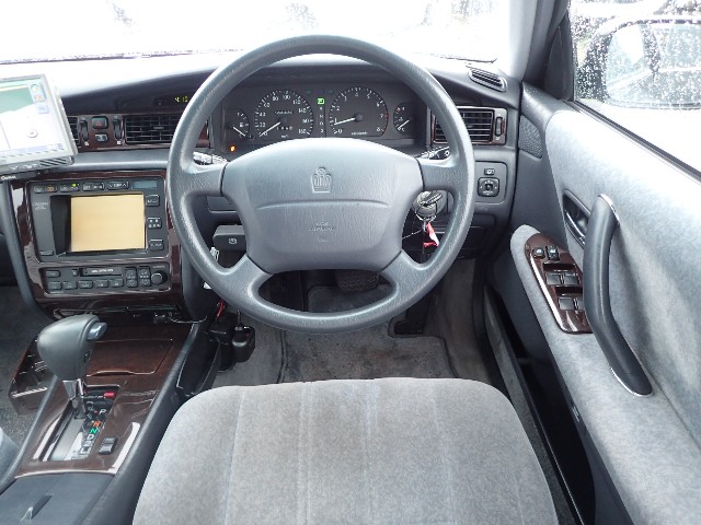 TOYOTA CROWN 1995 Image 25