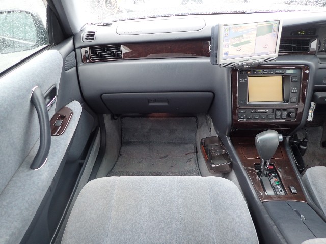 TOYOTA CROWN 1995 Image 32