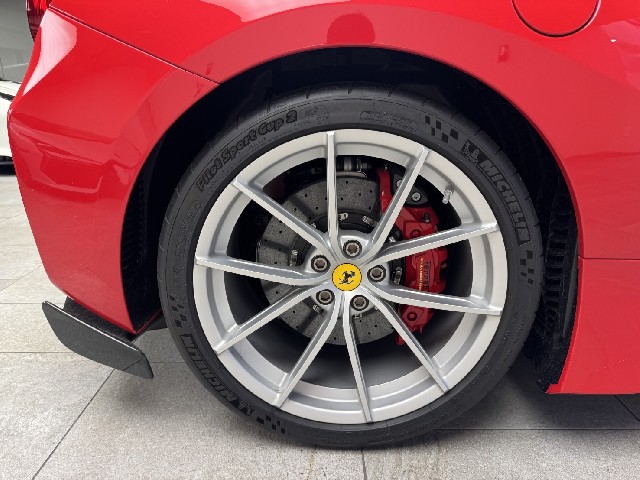 FERRARI 488 PISTA 2019 Image 30