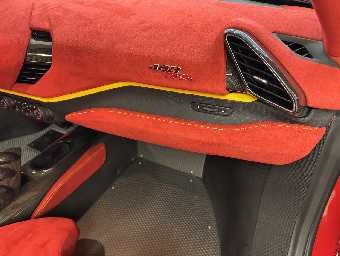 FERRARI 488 PISTA 2019 Image 35