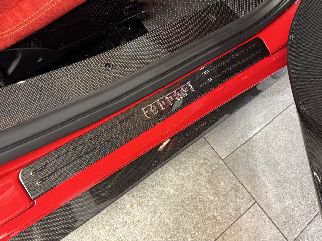 FERRARI 488 PISTA 2019 Image 42