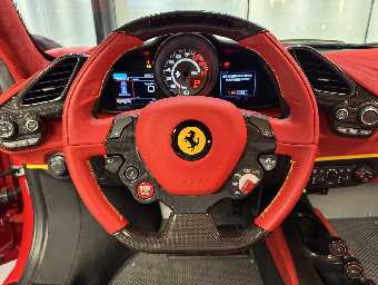 FERRARI 488 PISTA 2019 Image 40