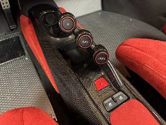 FERRARI 488 PISTA 2019 Image 43
