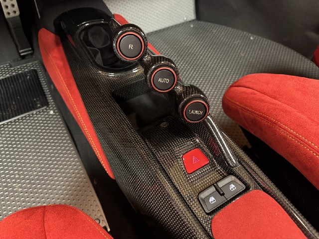 FERRARI 488 PISTA 2019 Image 49