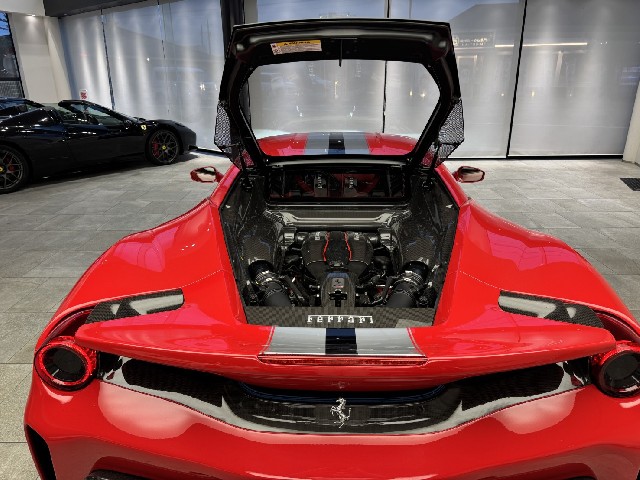 FERRARI 488 PISTA 2019 Image 58