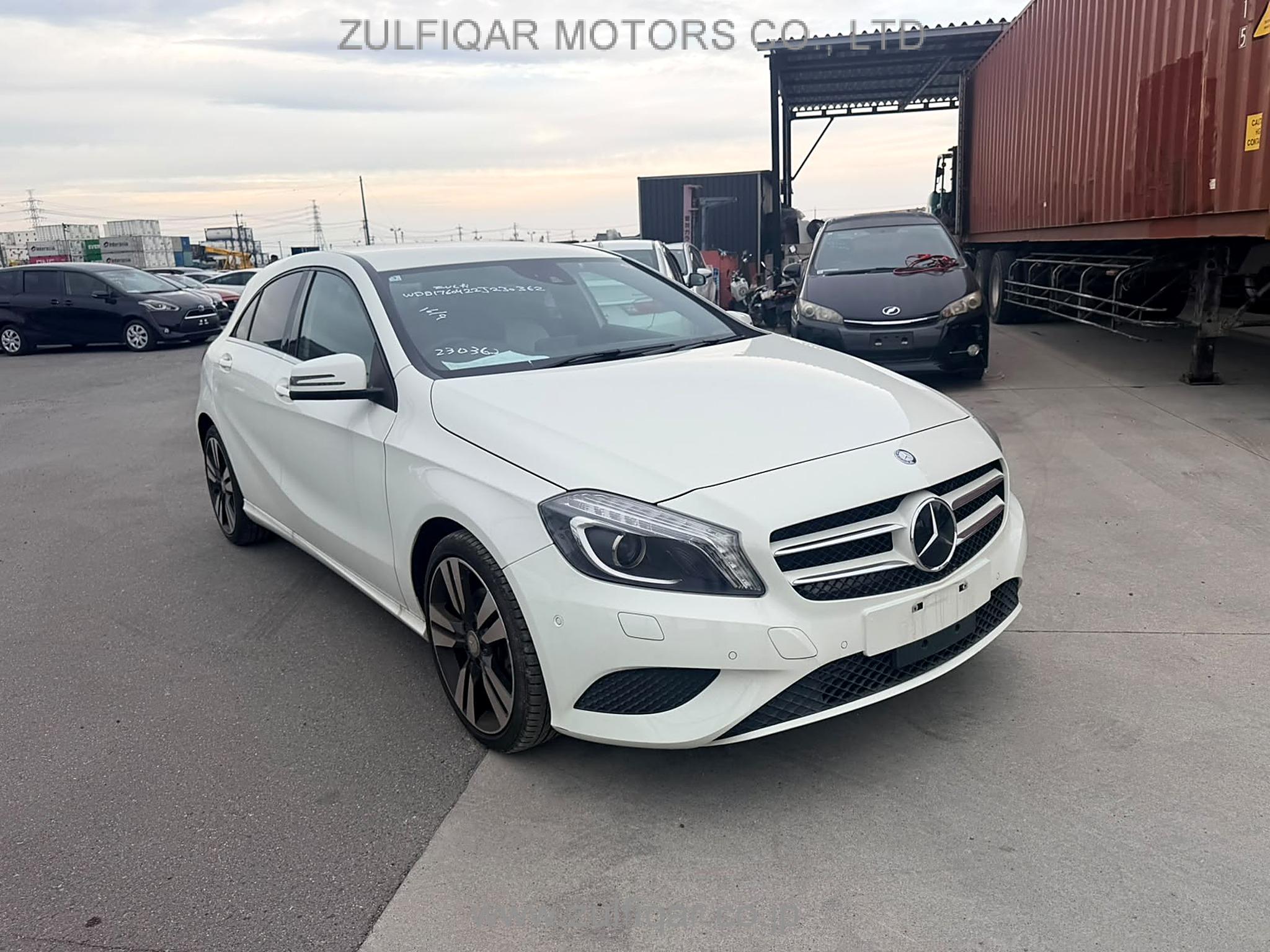 MERCEDES BENZ A CLASS 2014 Image 1