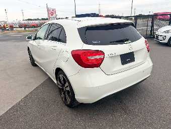 MERCEDES BENZ A CLASS 2014 Image 4