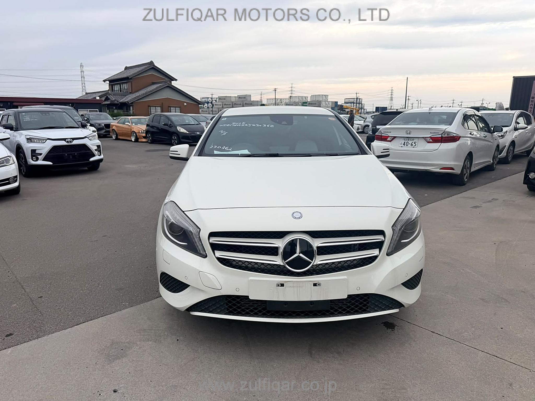 MERCEDES BENZ A CLASS 2014 Image 5