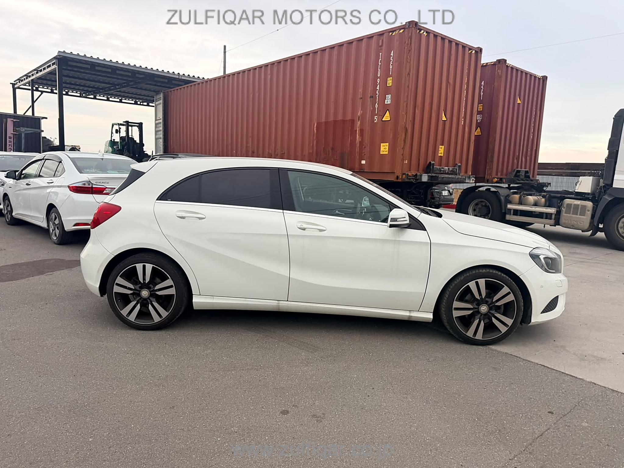 MERCEDES BENZ A CLASS 2014 Image 7