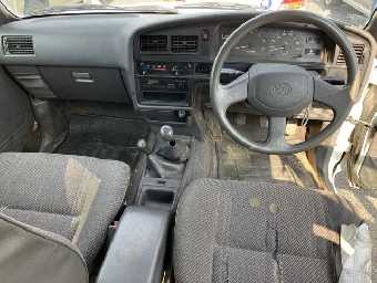 TOYOTA HILUX PICKUP 1996 Image 4