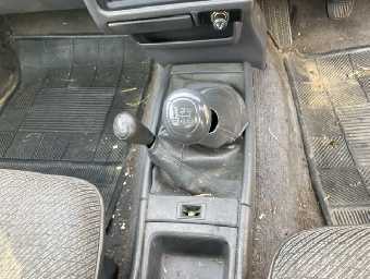 TOYOTA HILUX PICKUP 1996 Image 5
