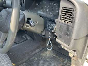TOYOTA HILUX PICKUP 1996 Image 6