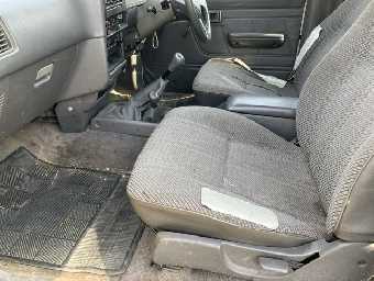 TOYOTA HILUX PICKUP 1996 Image 9