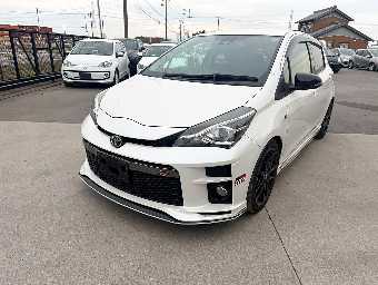 TOYOTA VITZ 2018 Image 2