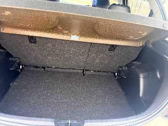TOYOTA VITZ 2018 Image 13