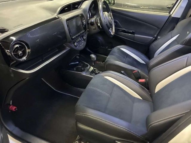 TOYOTA VITZ 2018 Image 19
