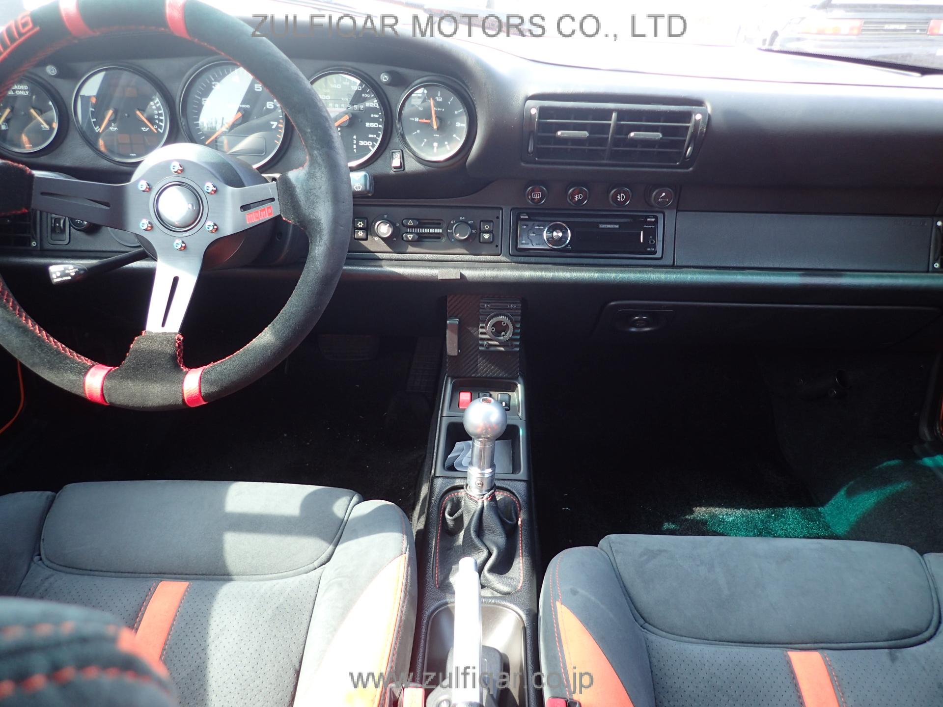 PORSCHE 911 1995 Image 11