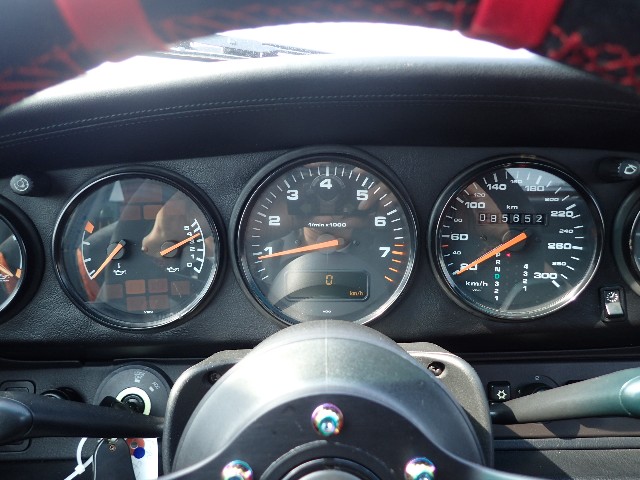 PORSCHE 911 1995 Image 27