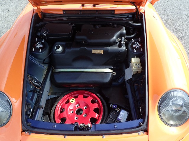 PORSCHE 911 1995 Image 46