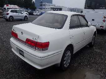 TOYOTA MARK II 2000 Image 4