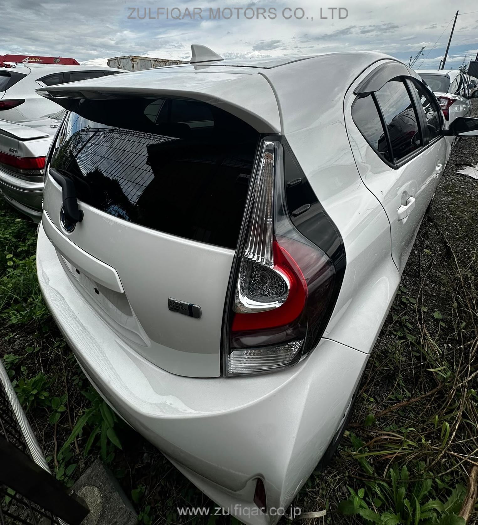 TOYOTA AQUA 2021 Image 12