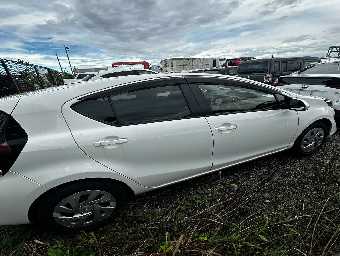 TOYOTA AQUA 2021 Image 6