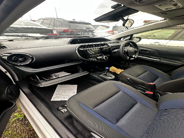 TOYOTA AQUA 2021 Image 25