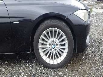 BMW 3 SERIES 2015 Image 17