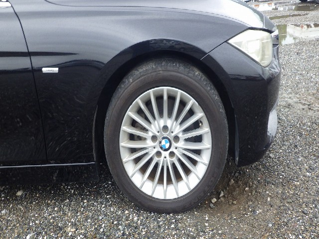 BMW 3 SERIES 2015 Image 23