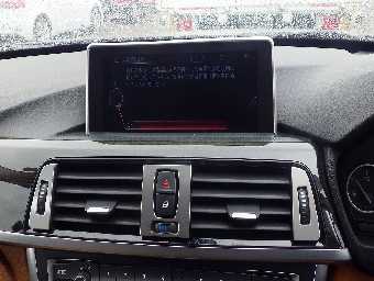 BMW 3 SERIES 2015 Image 9