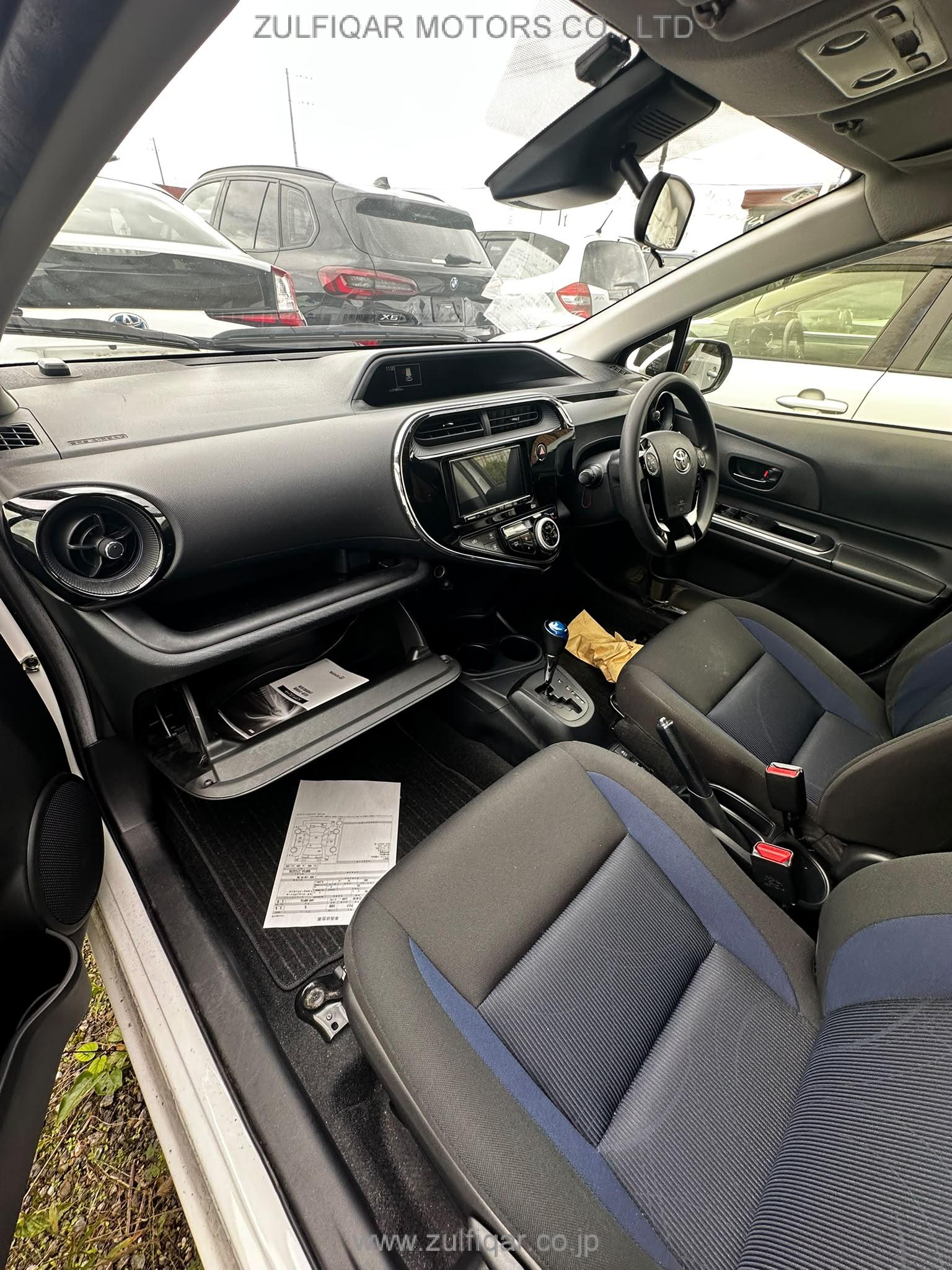 TOYOTA AQUA 2021 Image 11