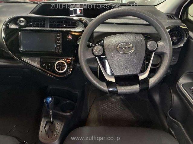 TOYOTA AQUA 2021 Image 6