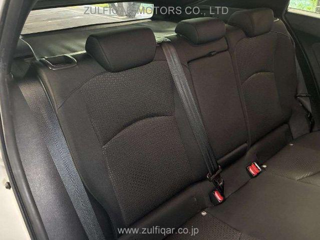 TOYOTA PRIUS 2022 Image 7