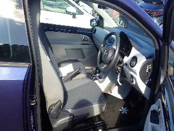 VOLKSWAGEN UP! 2015 Image 9
