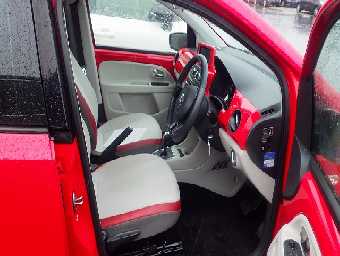 VOLKSWAGEN UP! 2015 Image 10
