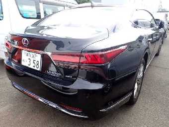 LEXUS LS 2021 Image 2