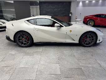 FERRARI 812 SUPERFAST 2020 Image 4
